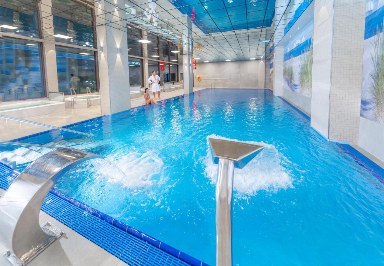 Olymp IV Hotel Kolobrzeg Ngoại thất bức ảnh