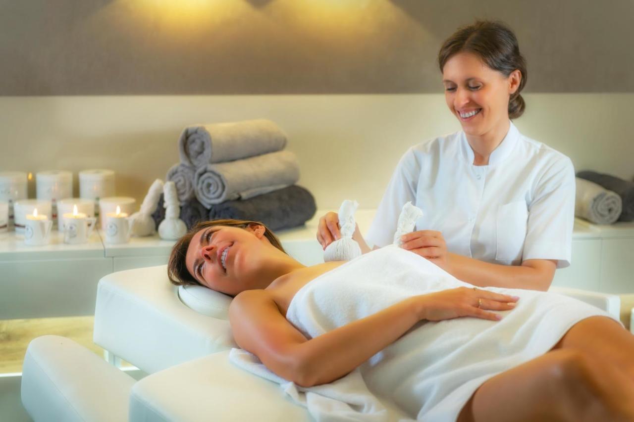 Olymp IV Hotel Kolobrzeg Ngoại thất bức ảnh