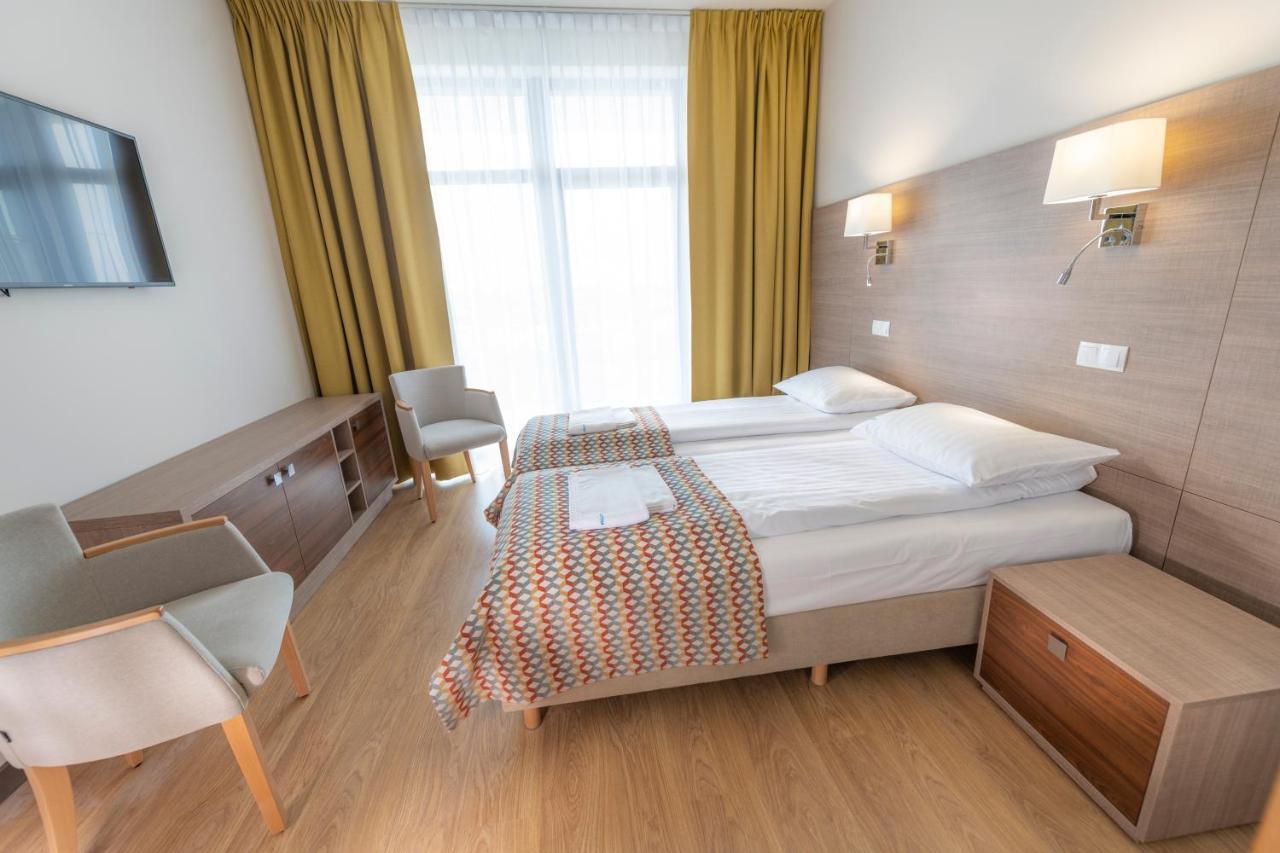 Olymp IV Hotel Kolobrzeg Ngoại thất bức ảnh