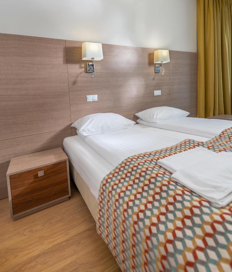 Olymp IV Hotel Kolobrzeg Ngoại thất bức ảnh