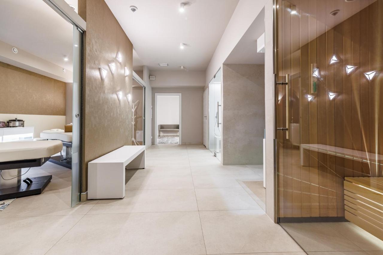 Olymp IV Hotel Kolobrzeg Ngoại thất bức ảnh