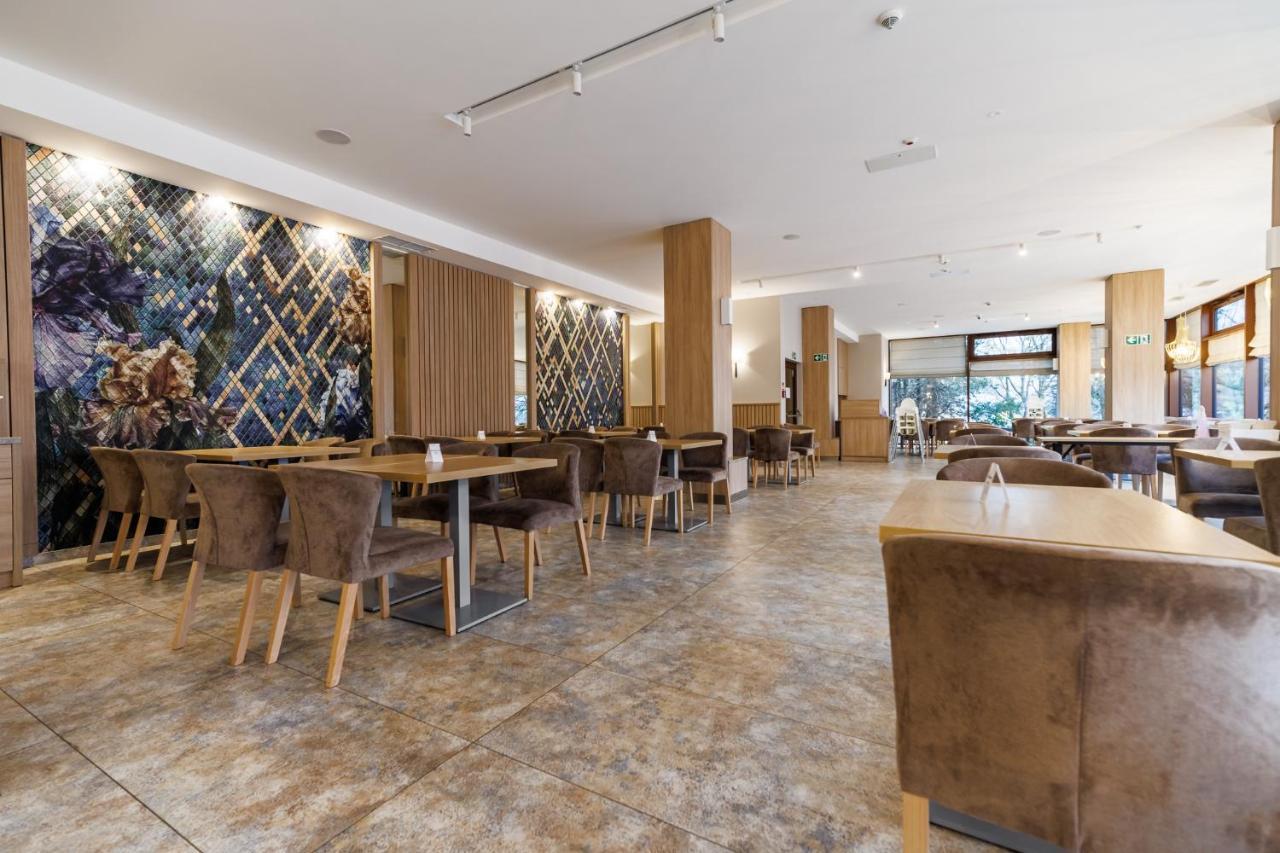 Olymp IV Hotel Kolobrzeg Ngoại thất bức ảnh